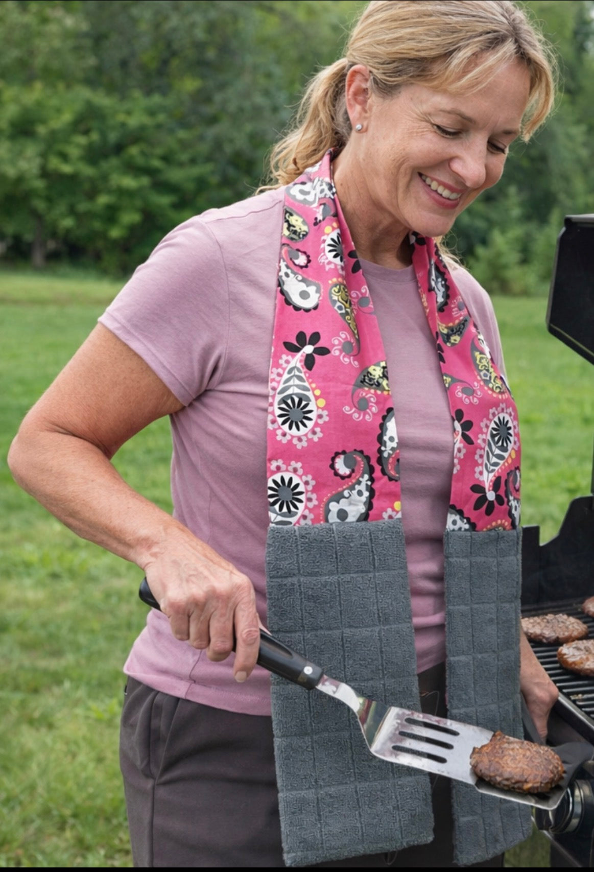 Taffygirl Kitchen Boa – Pink Paisley