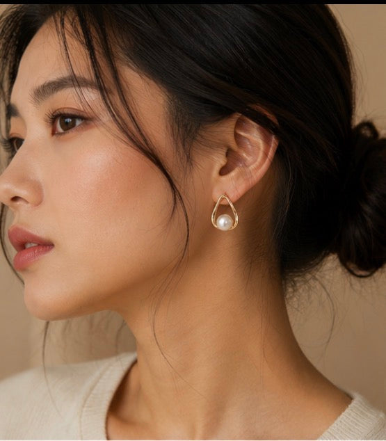 Golden Triangle Loop Pearl Earrings